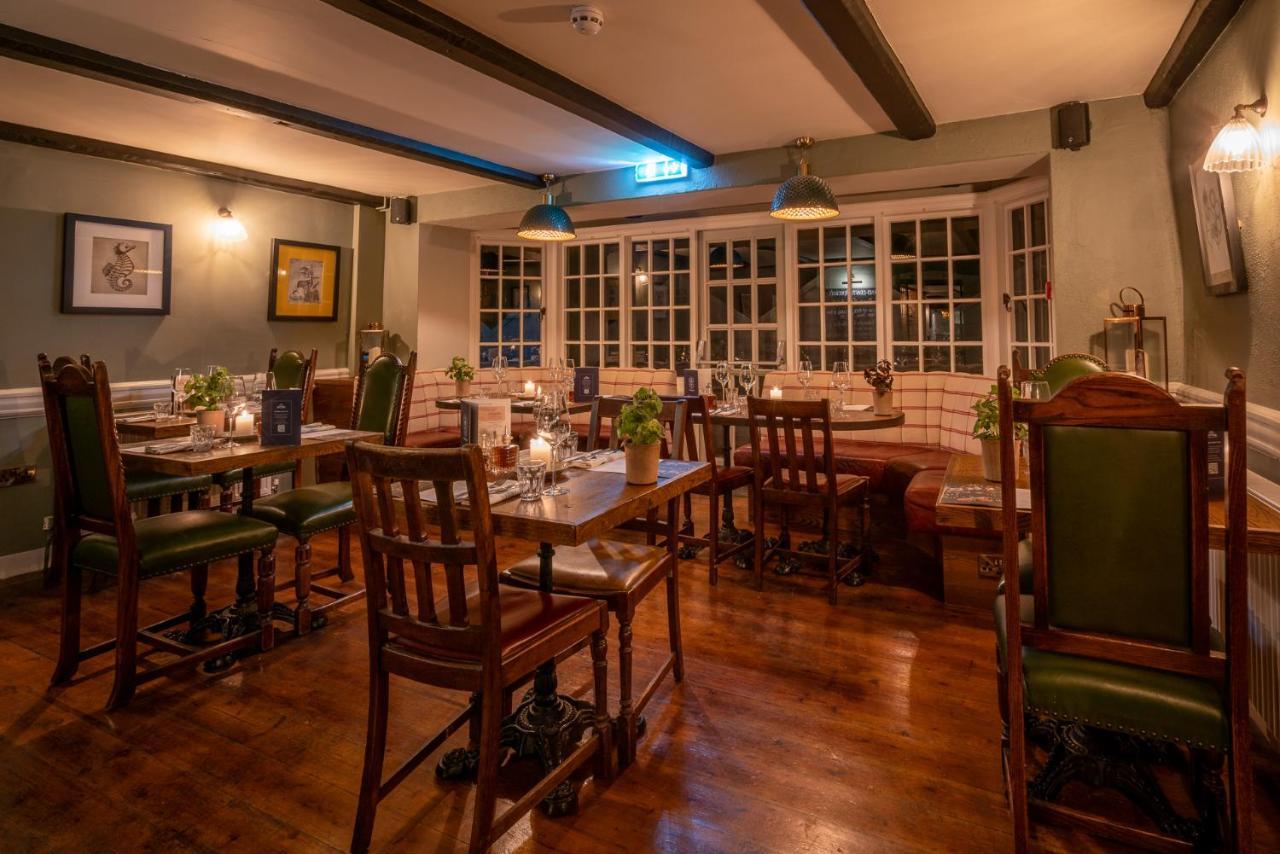 Castle Inn West Lulworth Exterior photo